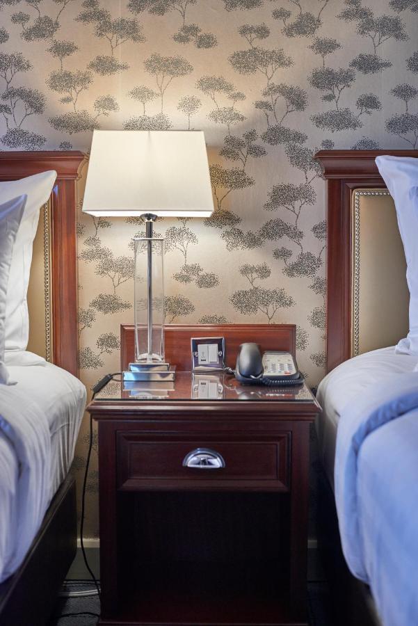 Dalmahoy Hotel & Country Club Kirknewton  Esterno foto